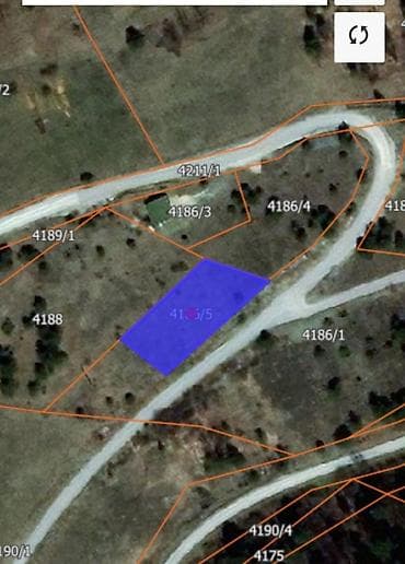 ŠLJIVOVICA – ZLATIBORSKA OAZA MIRA (Opština Čajetina) ? ​Prodajem dve