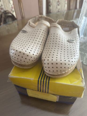 opposite papuce sa krznom: Clogs, 38 — 2