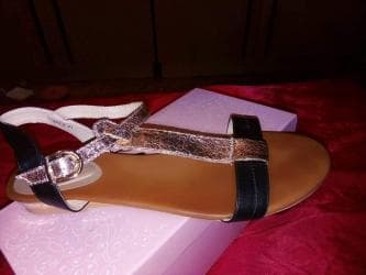 ženske zimske jakne c a: Sandals, Lusso, 41 — 3