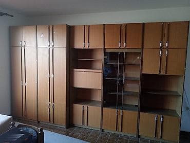 komoda za balkon: Prodajem ocuvan namestaj po povoljnoj ceni. Na prodaju kauci — 2
