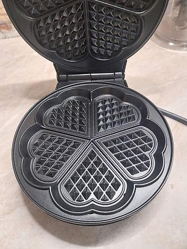 delimano aparati: Aparat za galete-bakin kolac je u odlicnom stanju sa sitnim tragovima — 10