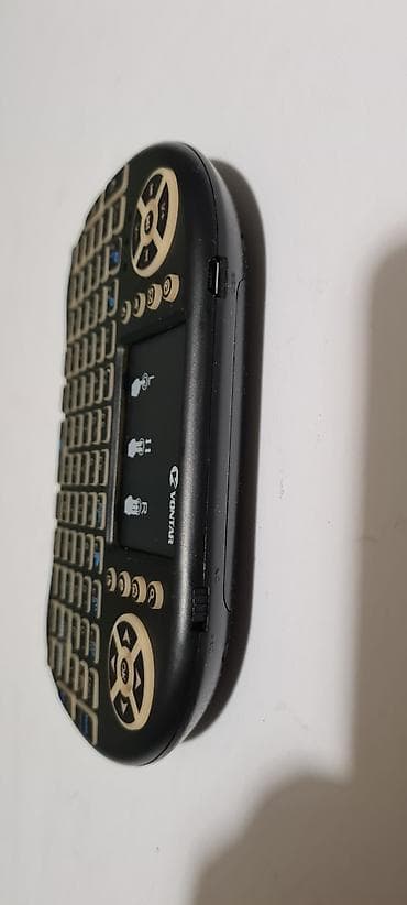 televizor na baterije: • Prodajem bežičnu tastaturu sa touchpad-om VONTAR i8 7 Colors — 3