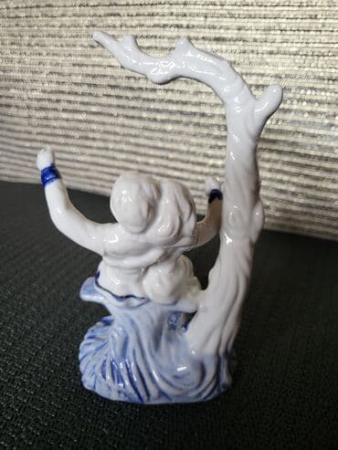 porcelanska figura: Figura, bоја - Šareno, Novo — 7