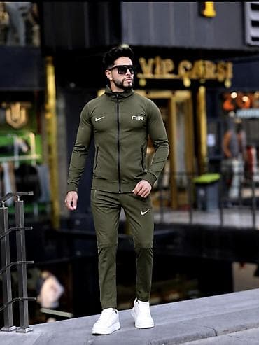 lacoste kapa muska: Mokra likra
xl, 2xl, 3xl, 4xl
ravne nogavice
3500 din — 3