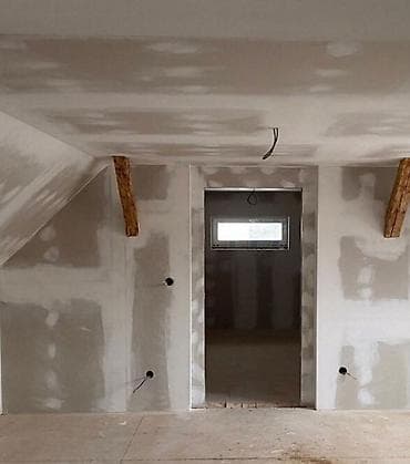 Gipsarski radovi Usluge: * Spušteni plafoni * Pregradni zidovi *