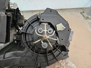 grejalice za auto: VENTILATOR 1.9 88KW KUCISTE ZA FIAT CROMA ZA 2010. GOD — 1