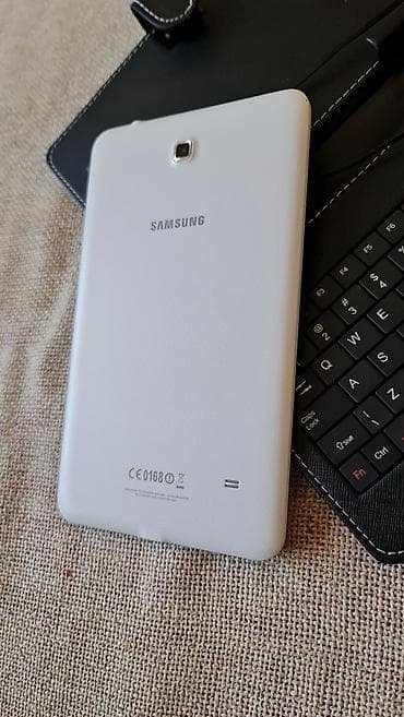 Video igre i konzole: Samsung Galaxy Tab sa futrolom i tastaturom - Ekran oko 8 inča — 7