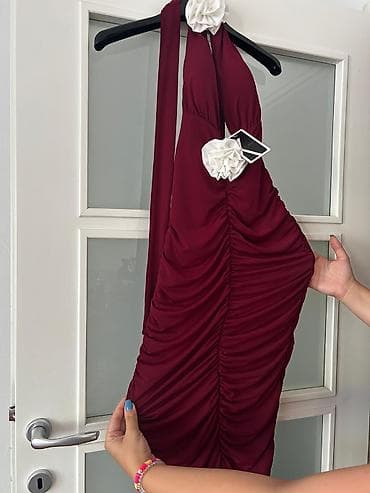 bonati uzice: Elegantna bordo haljina – Kiss Miss — 1