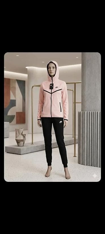 ideen 3: Ženska Nike trenerka – jakna sa kapuljačom + donji deo - Model — 3