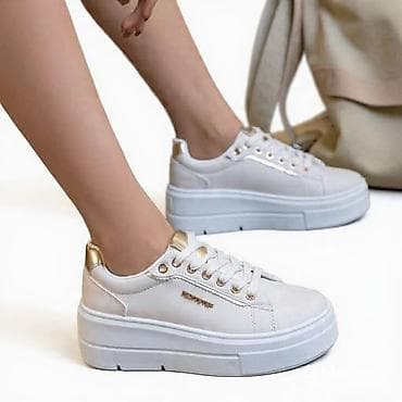 Ženske patike sa platformom – bele sa zlatnim detaljima - Dizajn