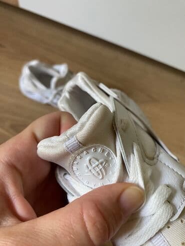 bebi odeca za devojcice: Nike, Veličina - 28, Anatomske — 9