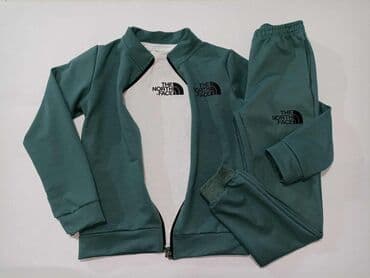 Tracksuit sets: 👇🏻👇🏻TRODELNI SETOVI👇🏻👇🏻 💰💰2750 din ili dva 4500din💰💰 Set sadrzi — 14