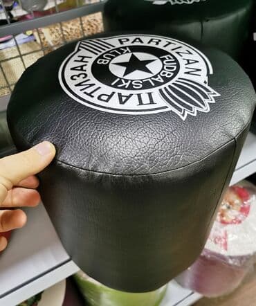 Stolice: PARTIZAN crni tabure IMA VISE KOMADA NA STANJU STANJE : NOVO / NE — 1