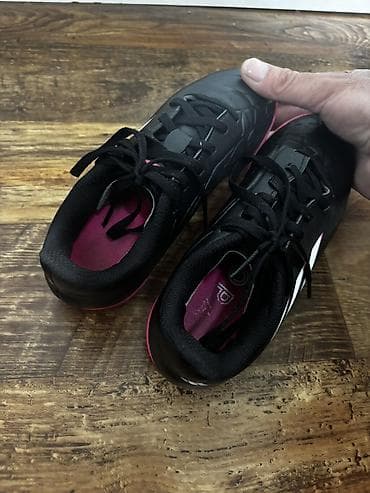 boo dog: Patike za fudbal Adidas COPA br 35 gaziste 215 mm su u odlicnom stanju — 10