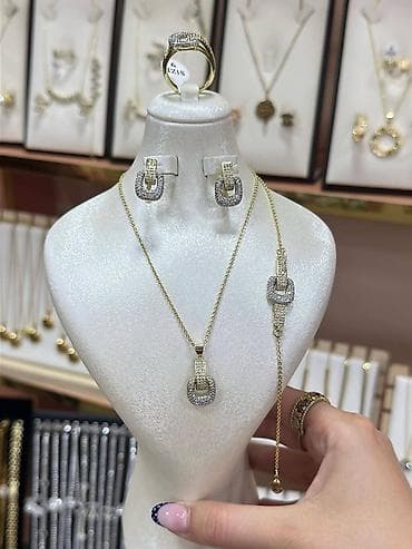 zara haljina s: Zlatni setovi nakita – elegantne kolekcije - Set 1: Ogrlica sa — 5