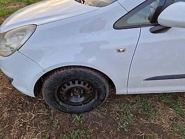 polovne auto gume u nišu i okolini: KRILA BELA BOJA ZA OPEL CORSA D | Cena je po komadu Svi delovi za — 2