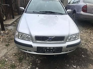 cerada za motor: HAUBA ZA VOLVO S40 — 1