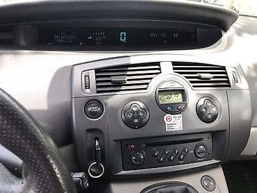 rc4 worldcup sc: RADIO CD ZA RENAULT MEGANE, SCENIC — 1