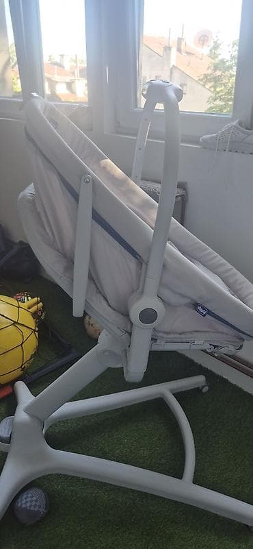 guess decije stvari: Chicco ležaljka/ljuljaška za bebe sa stalkom - Višenamenska ležaljka — 4