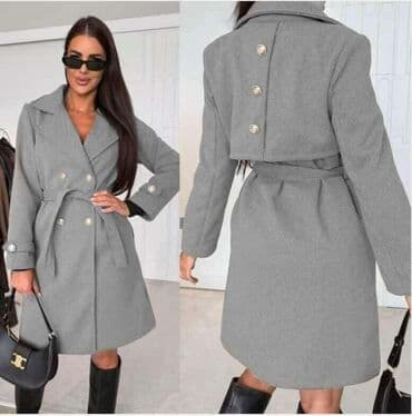 Elegantni ženski kaput sa pojasom i duplim kopčanjem. - Kroj