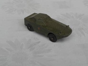 crni triko za devojcice: SSSR vojni transporter 8,5 cm, kao nov — 1