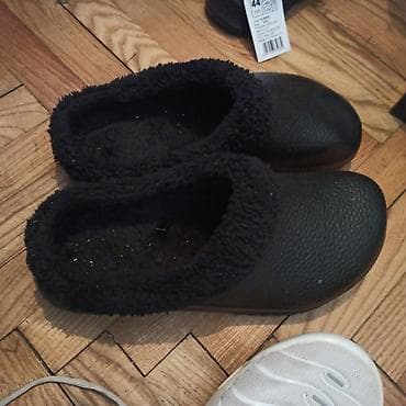 new balance 550 beograd: Muška obuća – 2 para 1) Crne kućne klompe/papuče sa postavom - Boja — 2