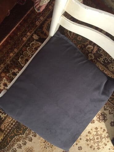 set stolića: Podmetaci — 3