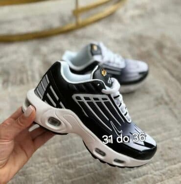 Women's Sneakers and athletic shoes: Nike, 40 — 2