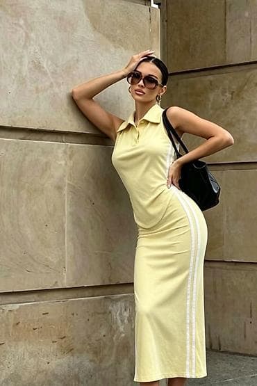 elisabetta franchi haljine: ✅Ribana midi haljina bez rukava sa sportskim detaljima
✅2000 din — 5