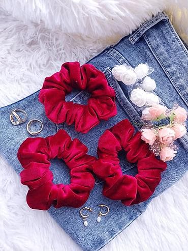 dugi rep umetak: Set baršunastih scrunchie gumica za kosu – bordo/crvena - Materijal — 1