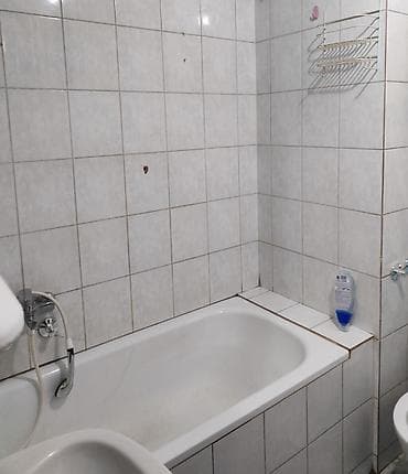 petrovac na moru: Izdaje se nameštena garsonjera od 24 kvadrata na Novoj Detelinari u — 6