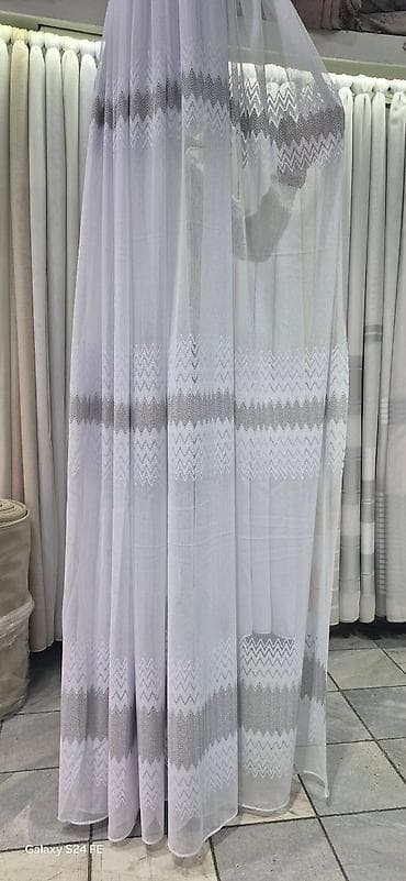 posteljina po meri: Poluprozirne zavese – bela i krem varijanta, sa tkanoj prugom/dekorom — 4