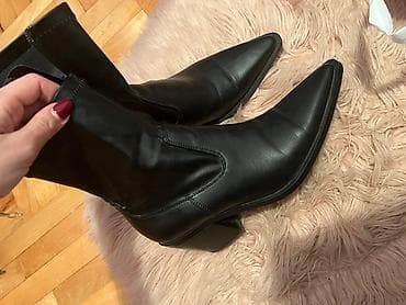 Zara kozne cizme 2500 djn nove