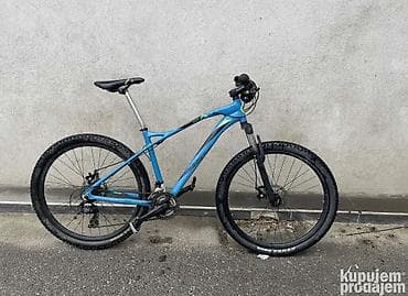 Prodajem bicikl marke GRaveler, hibridni model koji je kombinacija