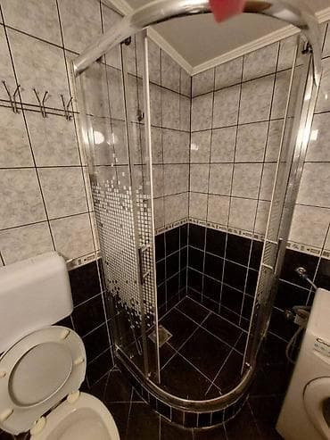 stanovi za izdavanje zlatibor: Izdajem stan u Krnjaci, garsonjera, 22 kvadrata. Nalazi se u prizemlju — 7