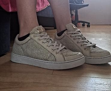 Prelepe original guess patike br 41 — 3