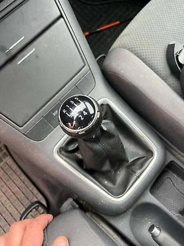 Kompletan auto u delovima: NASLON ZA RUKU ZA VOLKSWAGEN GOLF PLUS | Naslon za ruku za VW Golf — 2