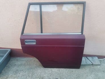 delovi auspuha: Vrata zadnja desna Lada 2104 Karavan(bordo). Skinuta sa rastavljenog — 1