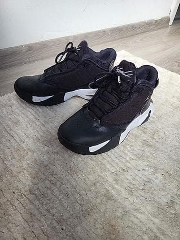 stare puma patike: Nike Jordan košarkaške patike – crno‑bele velicina 35.5gaziste — 1