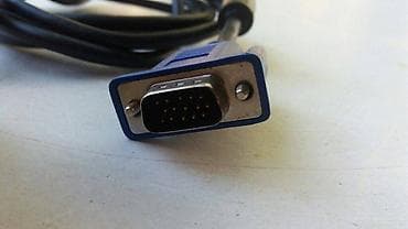 termometar za tecnost: Ispravan vga kabal dužina 1m 80 cm
na stanju vise komada — 2