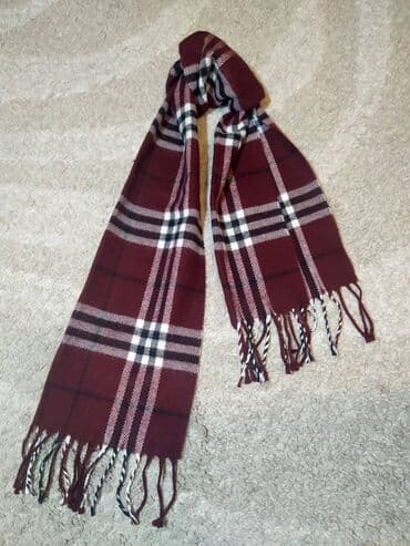 Sportswear: Italijanski vuneni šal Ovaj prelep vuneni šal je kupljen u Rimu i — 2