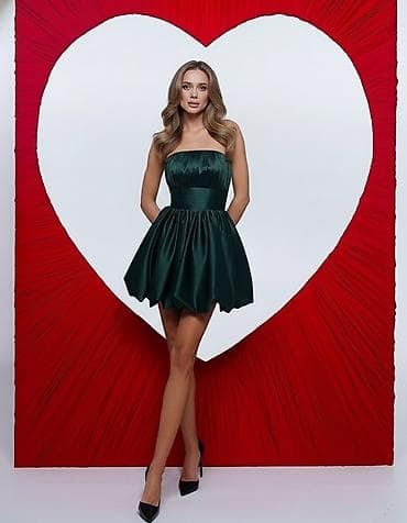 velike haljine: 🔥Koktel haljina bez bretela – sjajni satenski izgled
✅3000 din
S M L — 7