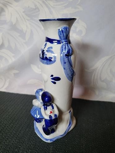 stolice bele: Vaza holandski delft,rucno oslikana pa glazirana iz 70ih.g. Vaza je — 3