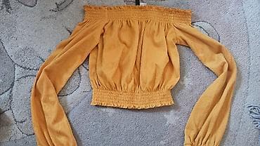 push up ves: Dve majice H&M. Jedna xs druga s. Obe odgovaraju za obe veličine — 4