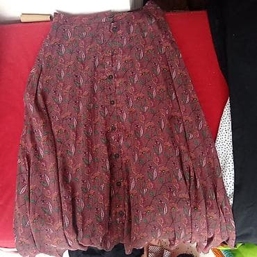 top shop proizvodi: Ženska odeća – set komada - Crna bluza od laganog materijala, V-izrez — 5