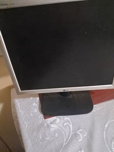 aparat za vodu sa ledomatom: LG Flatron L1710S monitor sa ravnim ekranom, idealan za svakodnevnu — 4