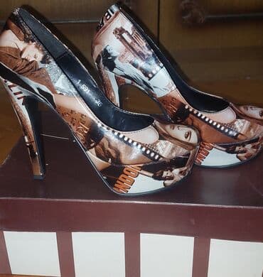 Donji delovi trenerke: Salonke, 36 — 2