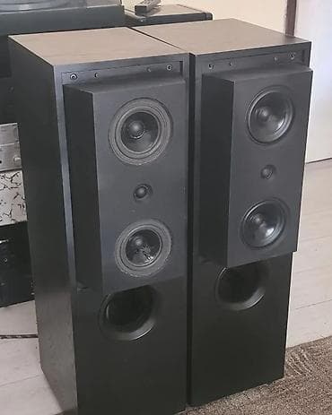 KEF 104/2 (predstavljen 1984. godine) je legendarni, vintage britanski na lalafo.rs KEF 104/2 (predstavljen 1984. godine) je legendarni, vintage britanski