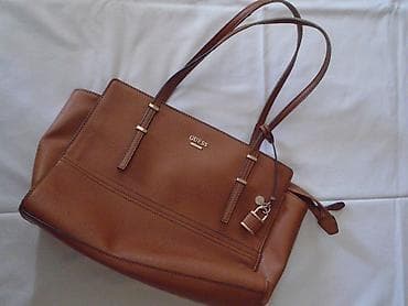 Odlična original Guess torba, dosta toga stane u nju, dimenzije su 26 at lalafo.rs Odlična original Guess torba, dosta toga stane u nju, dimenzije su 26