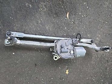 biznis sa kombijem: MOTOR BRISAČA SA POLUGAMA ZA AUDI Q5 OD 2008. DO 2015. GOD — 1
